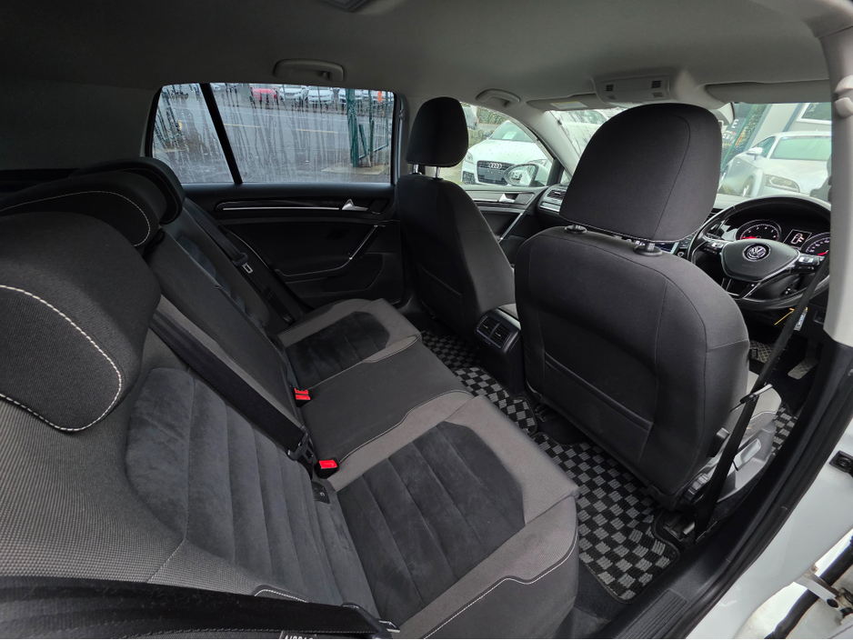 2013 Volkswagen Golf 1.4 HIGHLINE EDITION ALCANTARA PARKING SENSORS - SIMI DEALER - LOW ROAD TAX BAND