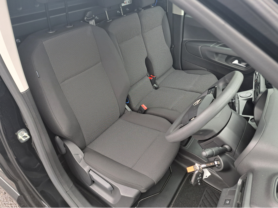 2026 Opel Combo - image 19