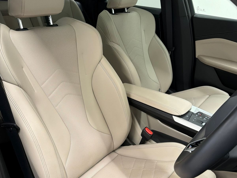 2025 BMW iX1 - image 12