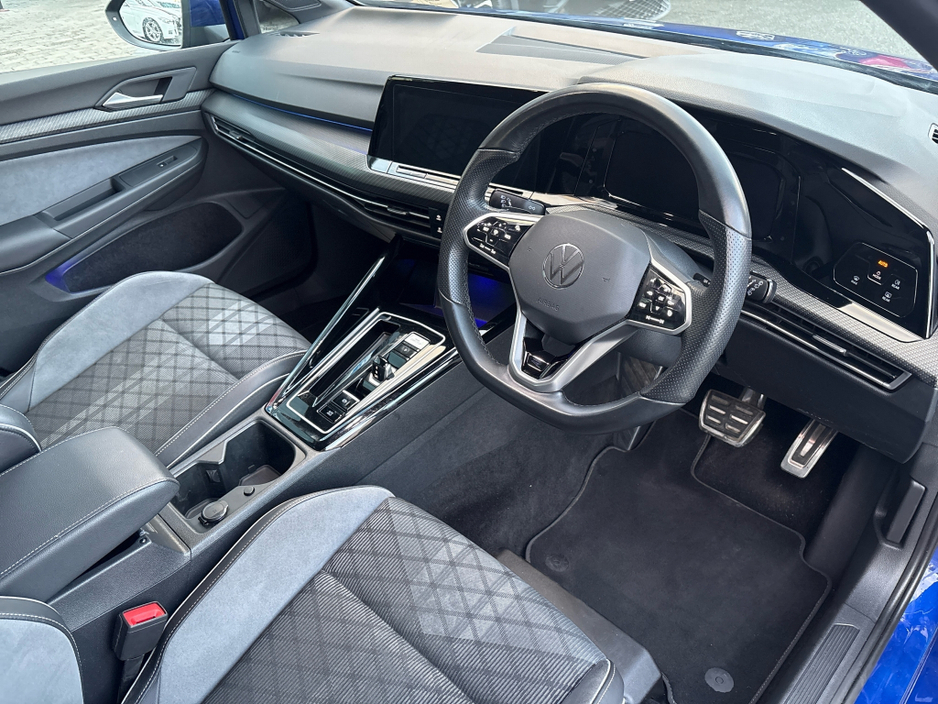 2023 Volkswagen Golf R-LINE 1.5 TSI MHEV 1 130HP €29,950
