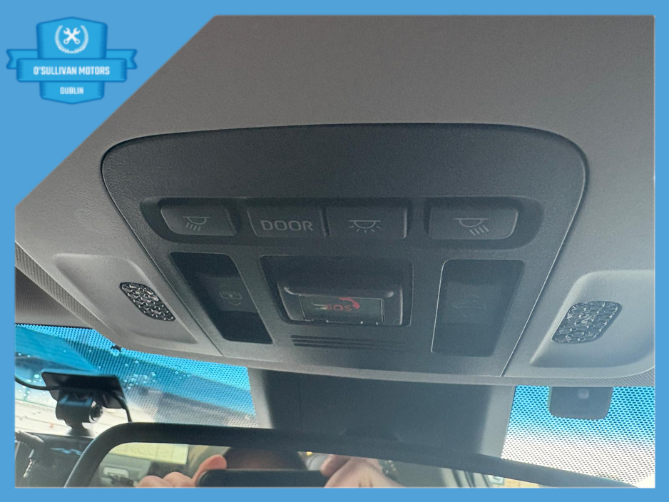 2023 Toyota Camry 2.5 6AA-AXVH70 HEV 4DR A €41,999