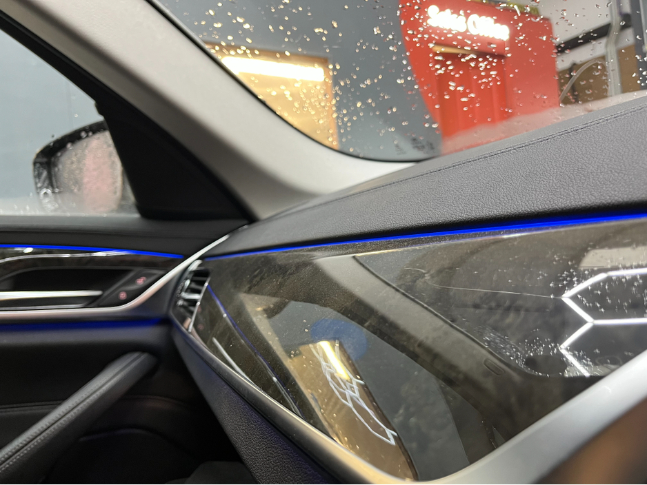 2018 BMW 5 Series €24950 2018 BMW 520D 523D TOURING LUXURY 2.0 AUTOMATIC / CRUISE CONTROL / 360° PARKING CAMERA / ELECTRIC MEMORY HEATED FRONT & REAR SEATS €24,950