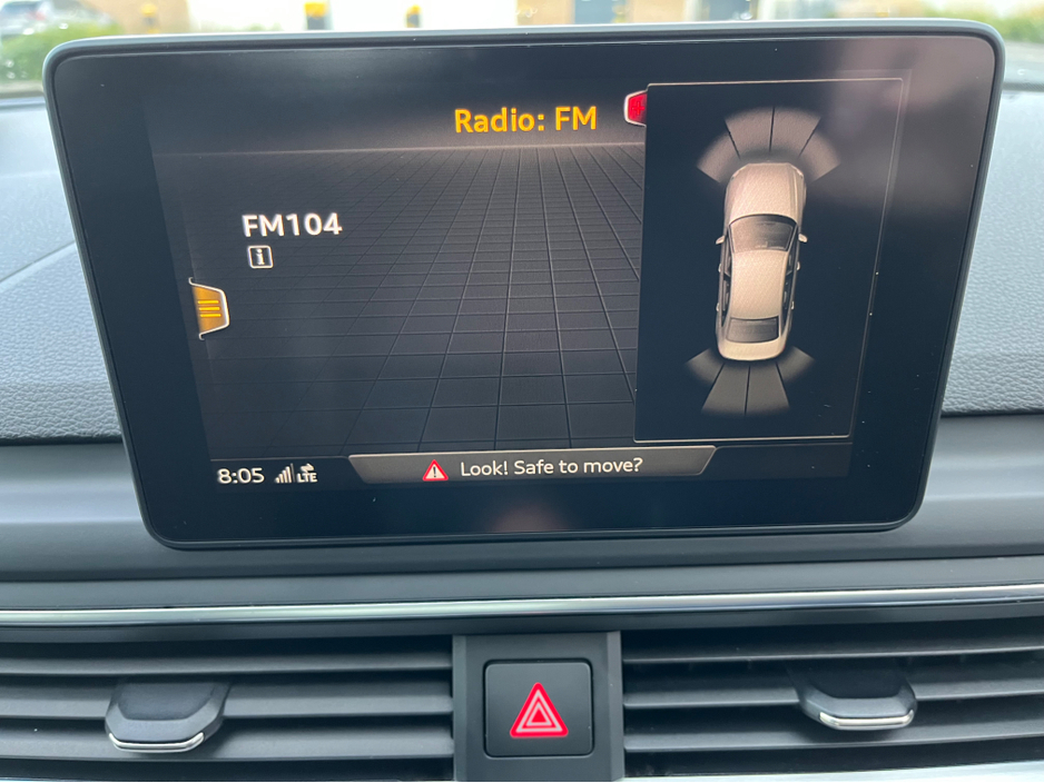 2017 Audi A4 - image 12