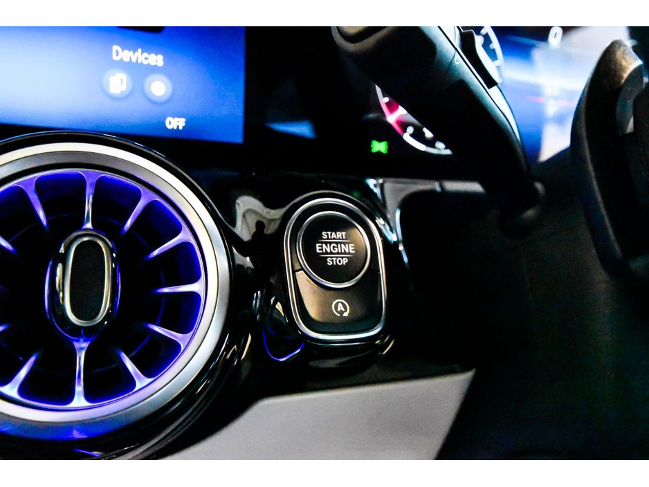 2025 Mercedes-Benz GLA Class - image 24