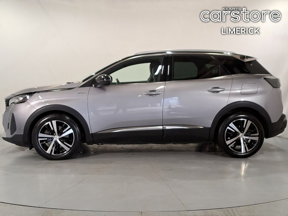 2021 Peugeot 3008 - image 6