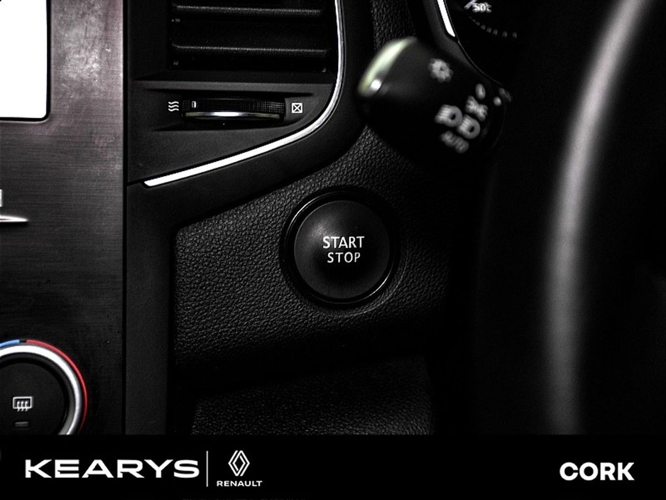 2020 Renault Megane - image 16