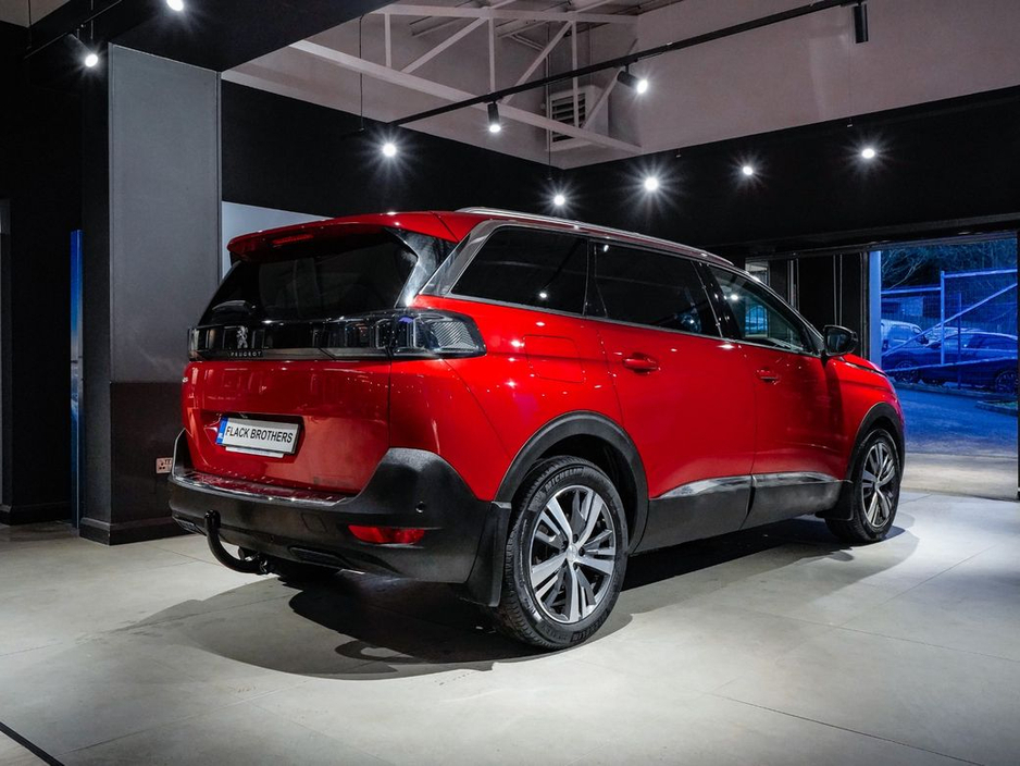 2022 Peugeot 5008 - image 8