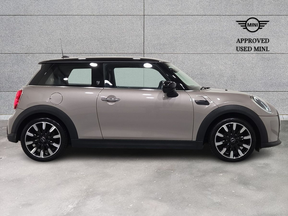 2023 MINI Hatch COOPER Cooper Exclusive Auto