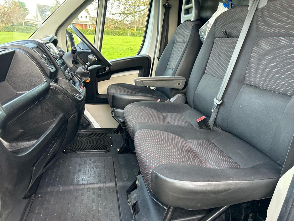 2019 Peugeot Boxer - image 10