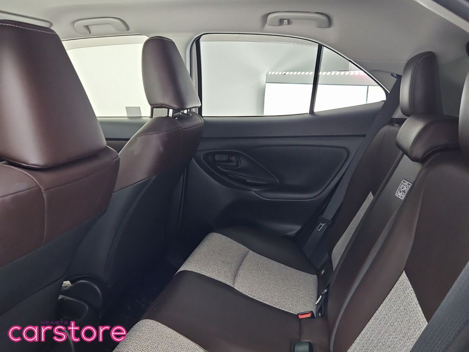 2021 Toyota Yaris Cross - image 13