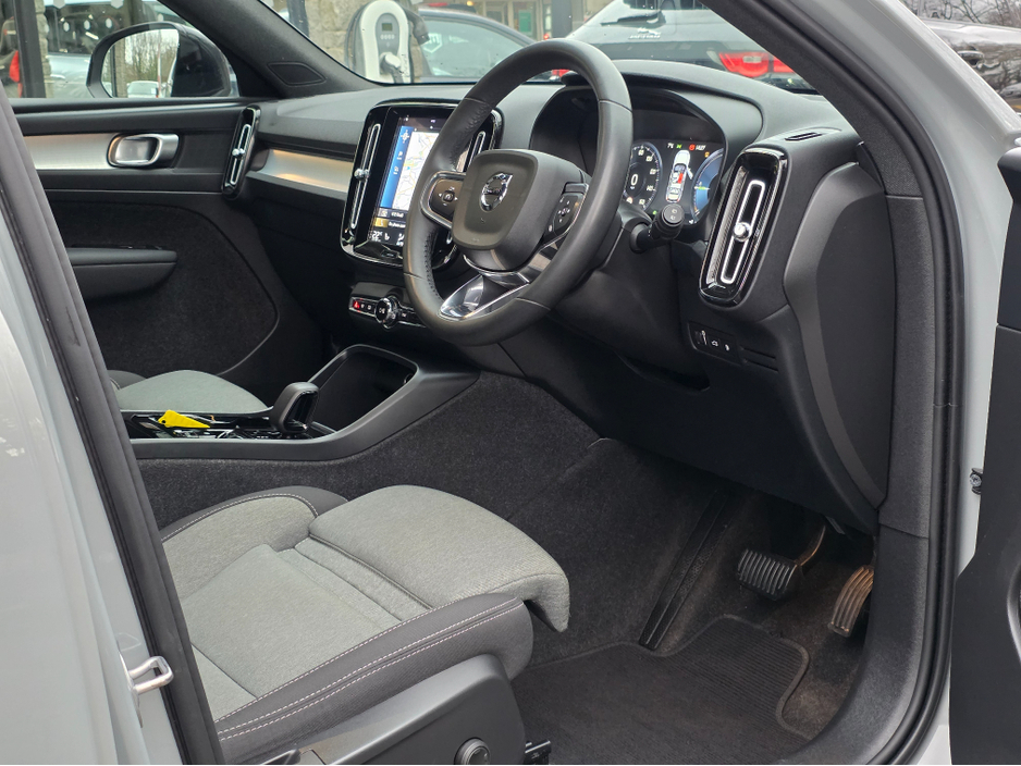 2023 Volvo XC40 RECHARGE T6 PLUS DARK AWD 350 BHP PHEV FINANCE ARRANGED. SIMI. AA APPROVED €35,950