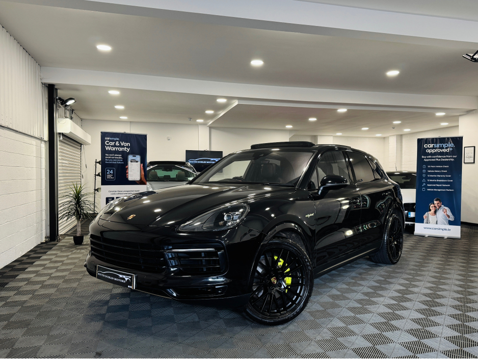 2019 Porsche Cayenne V6 E-HYBRID AUTO €59,899