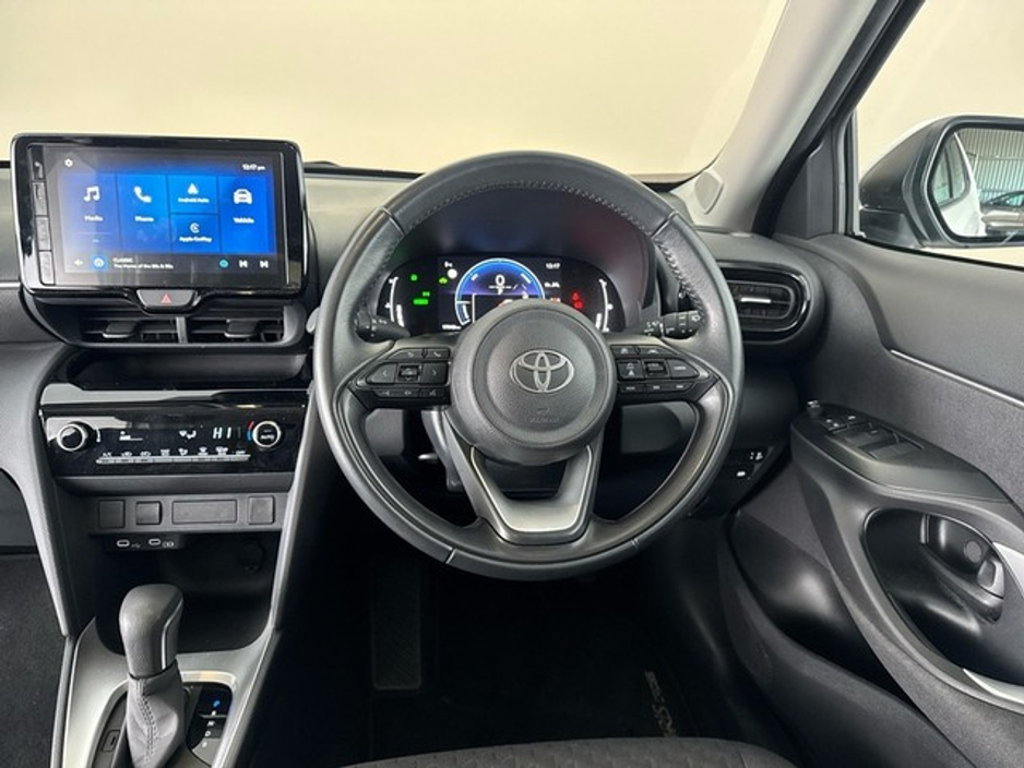 2024 Toyota Yaris Cross HYBRID LUNA €28,950