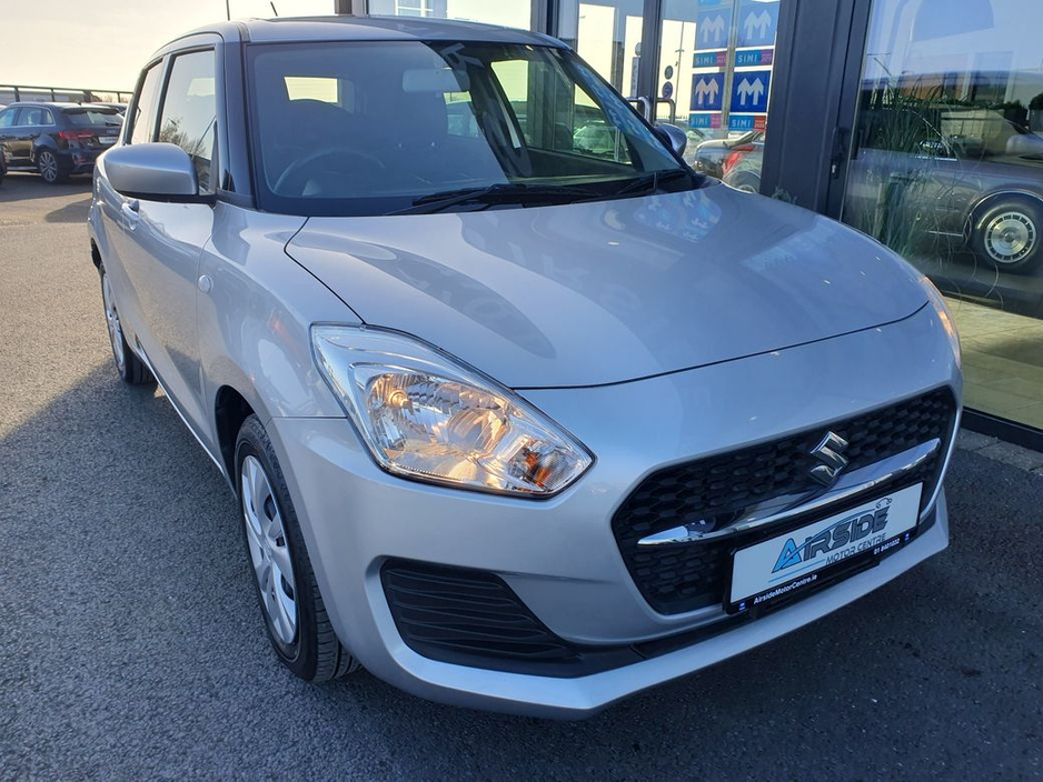 2020 Suzuki Swift - image 5