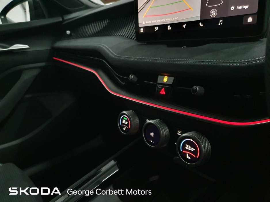 2026 Skoda Superb - image 24