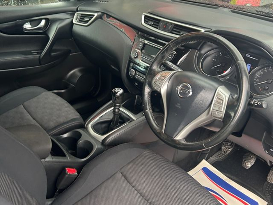 2015 Nissan Qashqai 1.5 DSL SV Safety PK 4DR €9,250