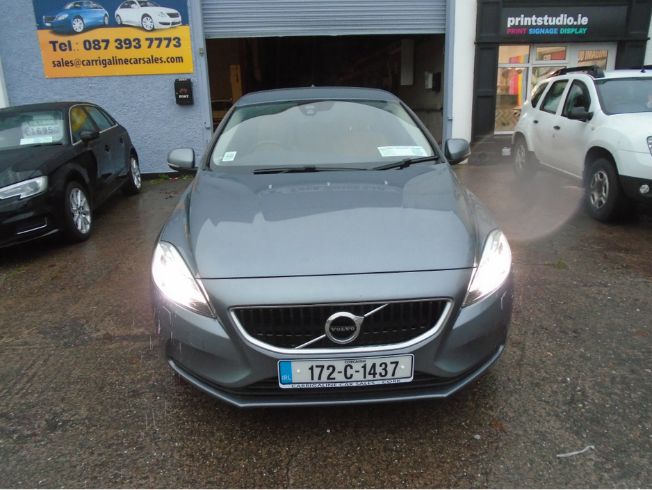 2017 Volvo V40 D2 MOMENTUM ED 5DR €12,950