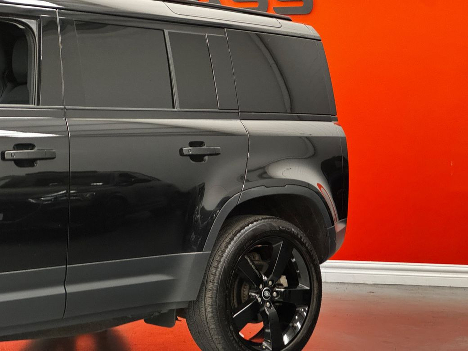 2021 Land Rover Defender - image 6