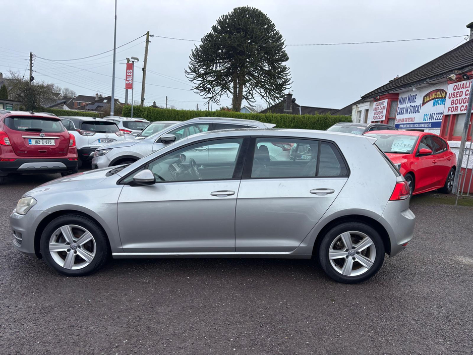 2014 Volkswagen Golf - image 5