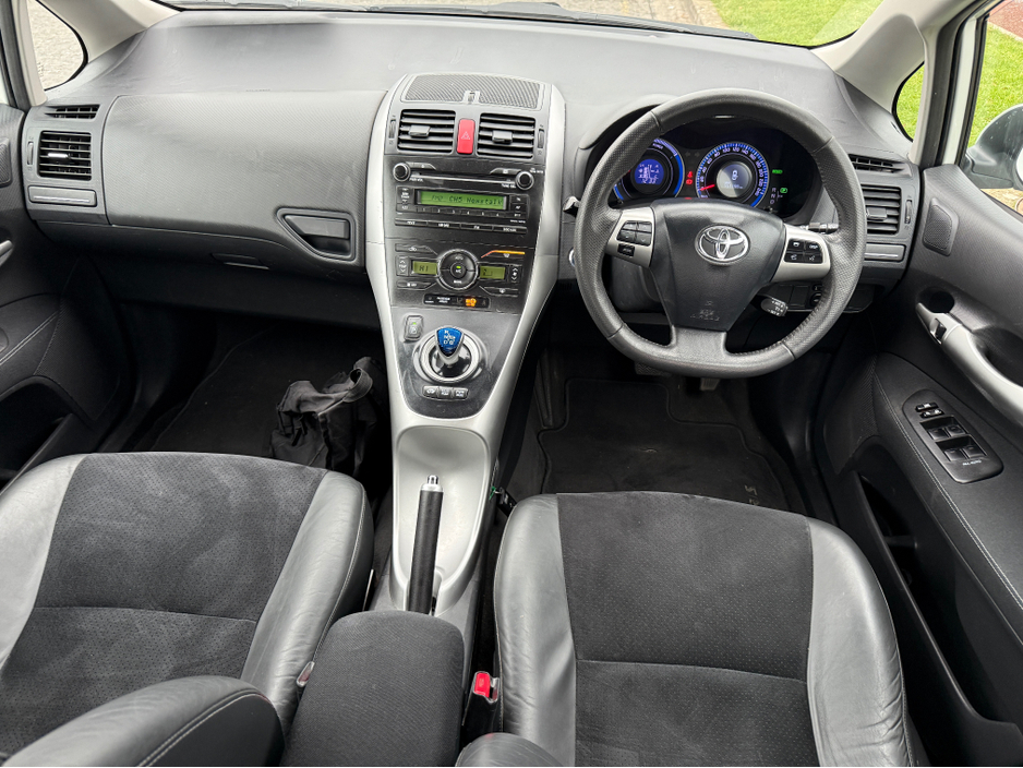 2012 Toyota Auris 1.8 AUTO HYBRID IRISH CAR