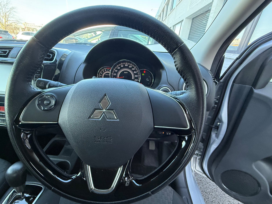 2016 Mitsubishi Mirage - image 11