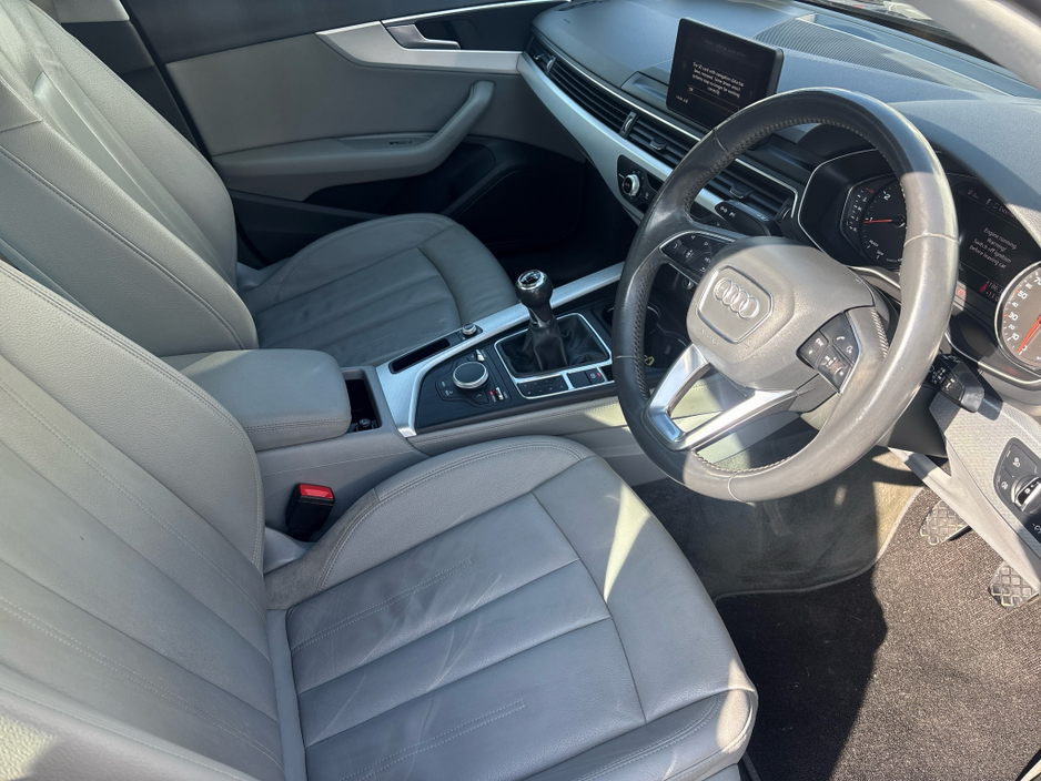 2017 Audi A4 - image 7