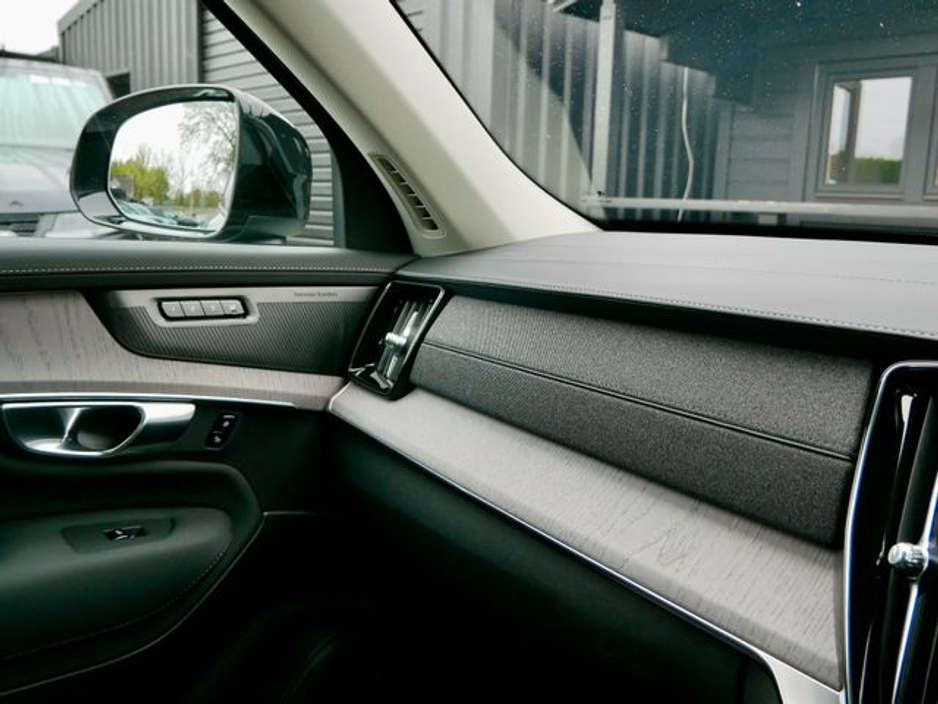 2026 Volvo XC90 - image 28