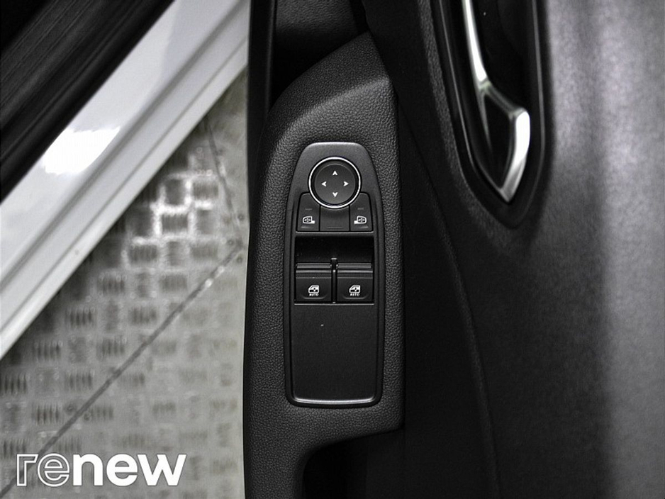 2022 Renault Clio - image 23