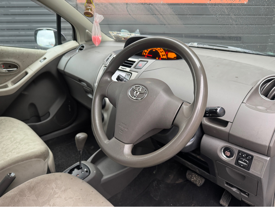2009 Toyota Yaris 1.0 VITZ AUTO €4,995