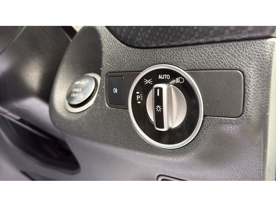 2016 Mercedes-Benz A Class - image 20