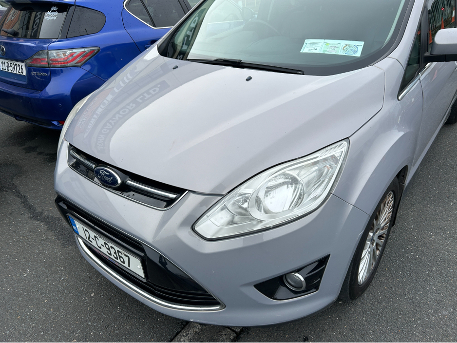 2012 Ford C-Max AUTOMATIC///TITANIUM MODEL///TINY MLS///BEAUTIFULL UNMARKED LEATHER WITH HEATED SEATS//NCT 11/26//TAXED JULY//LOW TAX//LOVELY CAR FOR THE MONEY €6,999