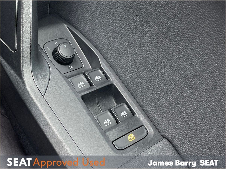 2023 SEAT Arona - image 18