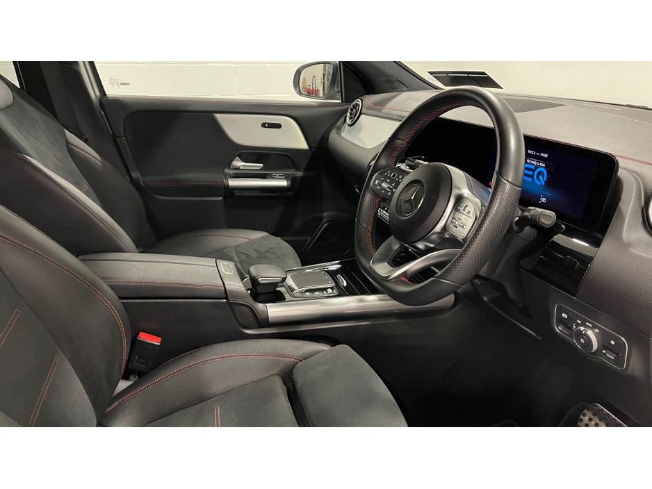 2025 Mercedes-Benz GLA Class - image 28