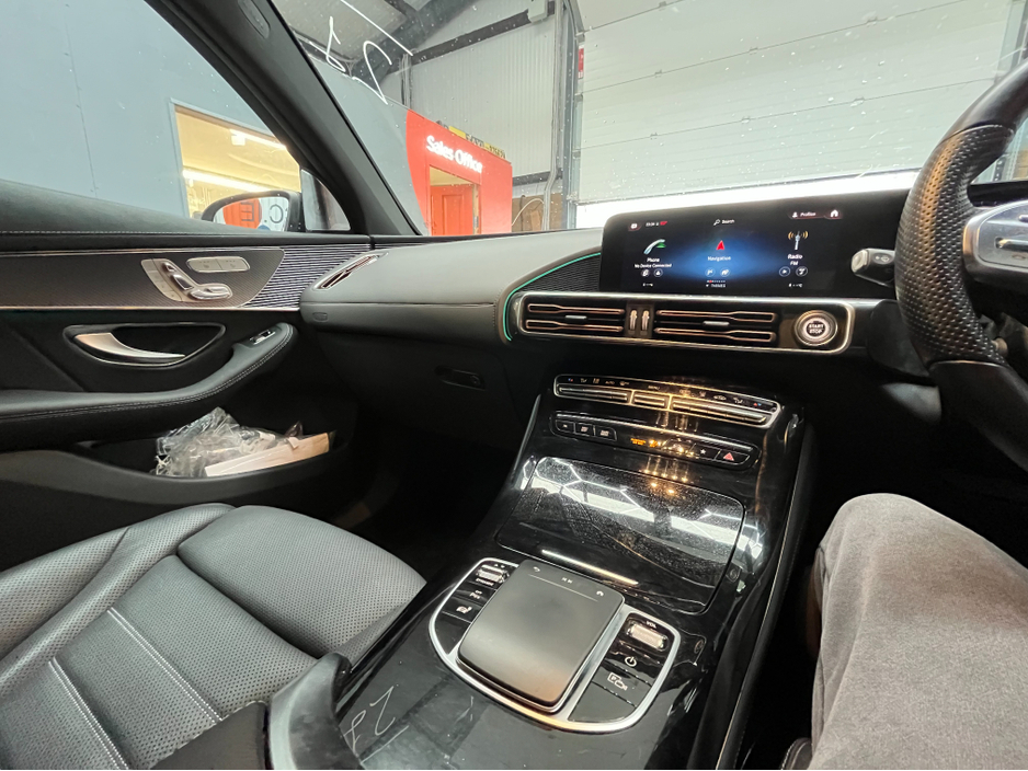 2021 Mercedes-Benz EQC - image 21
