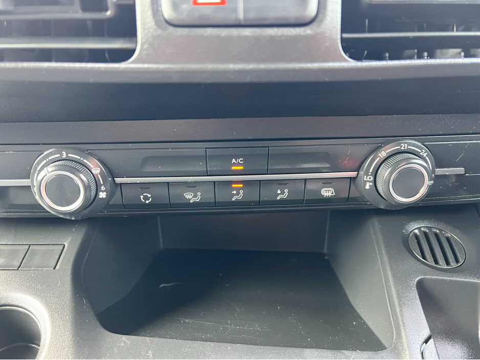 2023 Citroen Berlingo - image 17