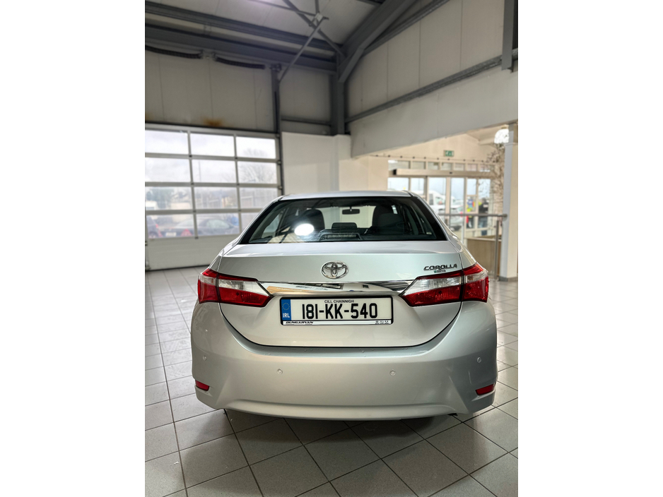 2018 Toyota Corolla - image 11