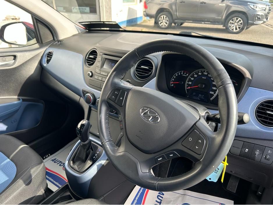 2015 Hyundai i10 - image 7