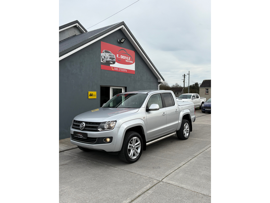 2014 Volkswagen Amarok - image 9