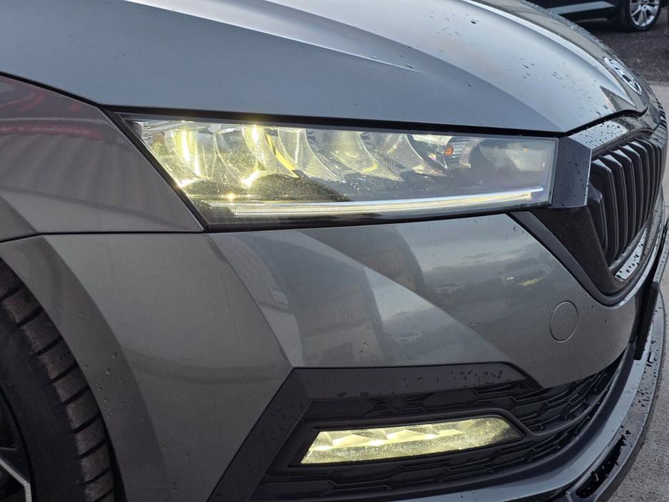 2022 Skoda Octavia - image 20