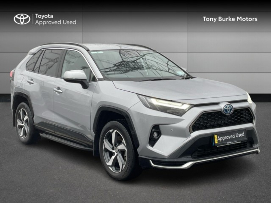 2025 Toyota Rav4 - PHEV - Plug InHybrid - Save EUR 3,400 - Free Services Offer Included - SOL Model + Sidesteps // Remote Central Locking // Front Electric Windows // Rear Electric Windows // Electric Mirrors // Heate €51,945