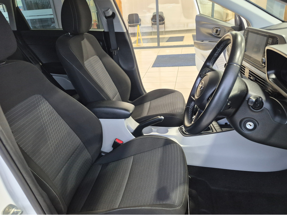 2022 Hyundai i20 - image 7