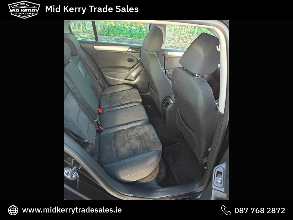 2009 Volkswagen Golf - image 4