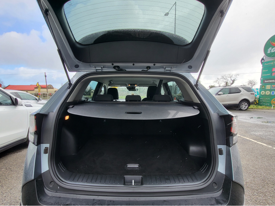 2023 Kia Sportage - image 11