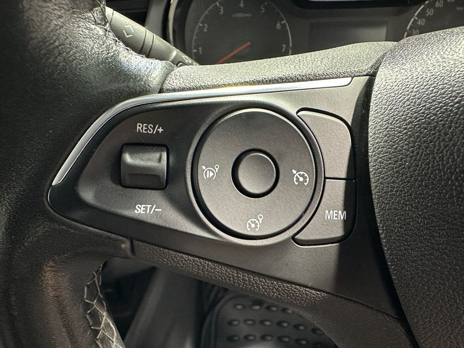 2023 Opel Crossland X 1.5 Diesel SC €17,800