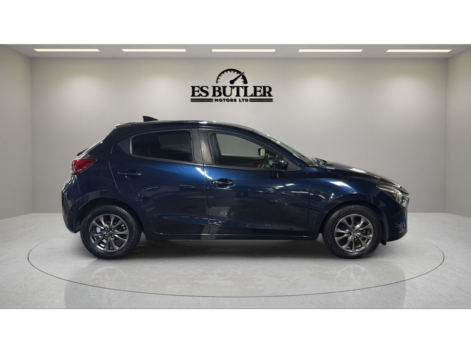 2017 Mazda Demio - image 7