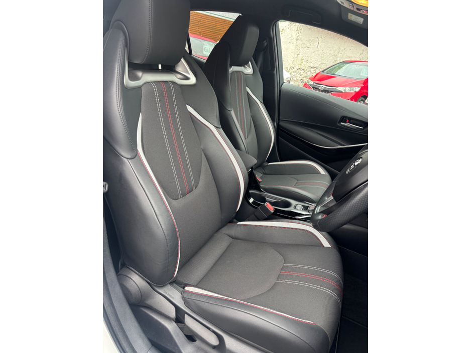 2023 Toyota Corolla 2.0 Hybrid GR Sport Hatchback €32,500