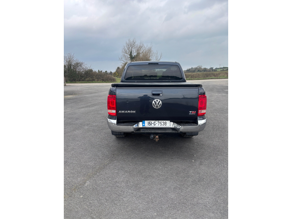 2015 Volkswagen Amarok - image 4