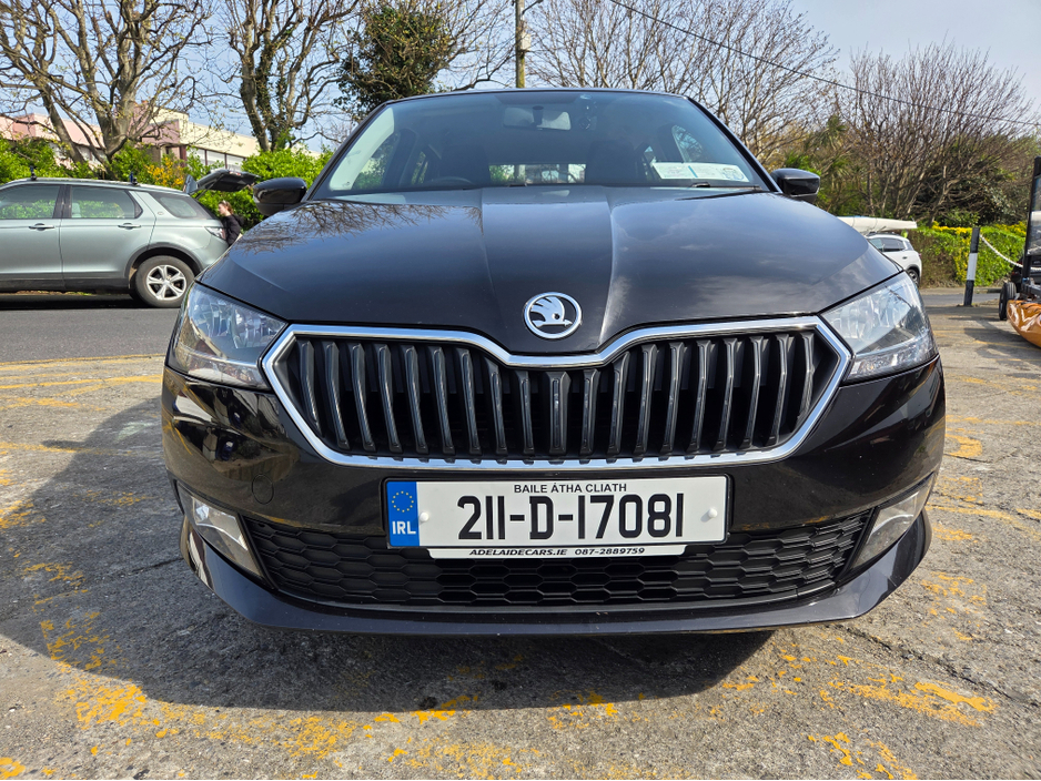 2021 Skoda Fabia - image 3