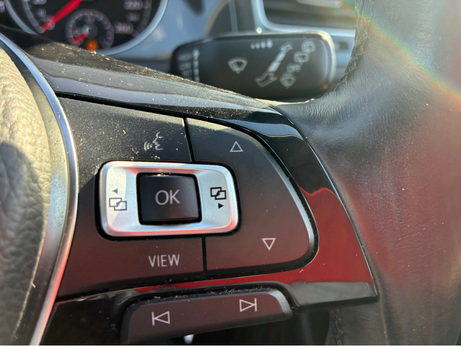 2019 Volkswagen Golf - image 21