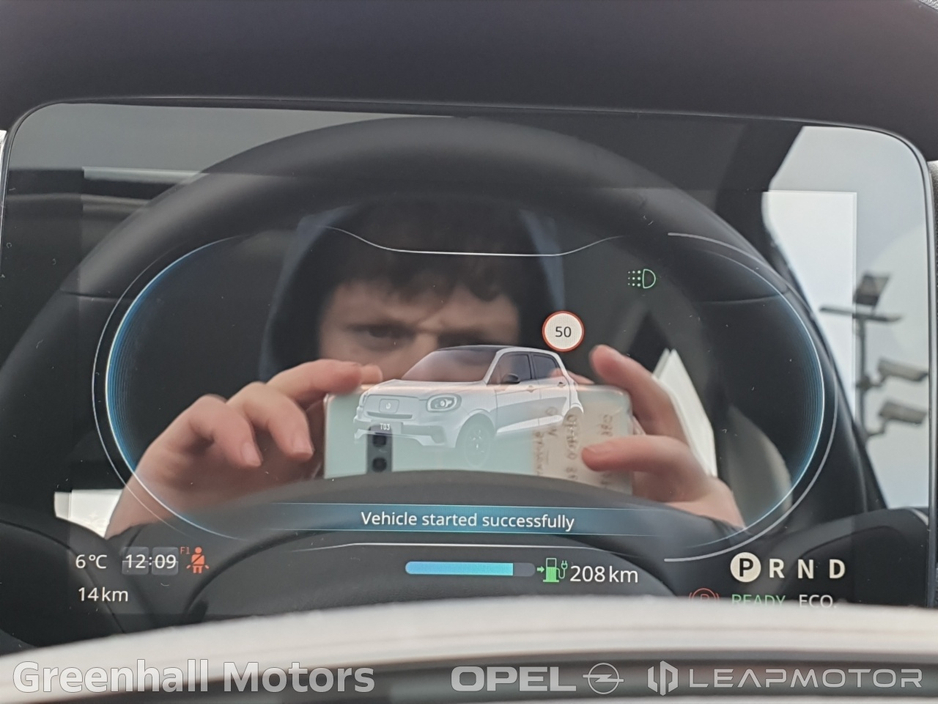 2026 Leapmotor T03 - image 12